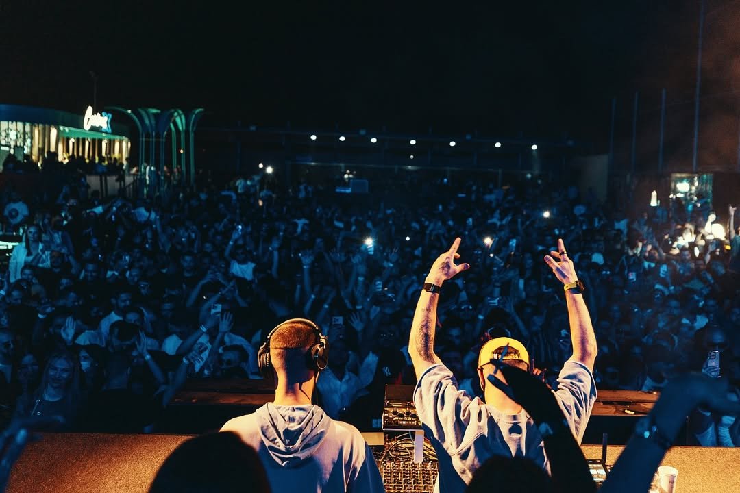 DJ artbat music